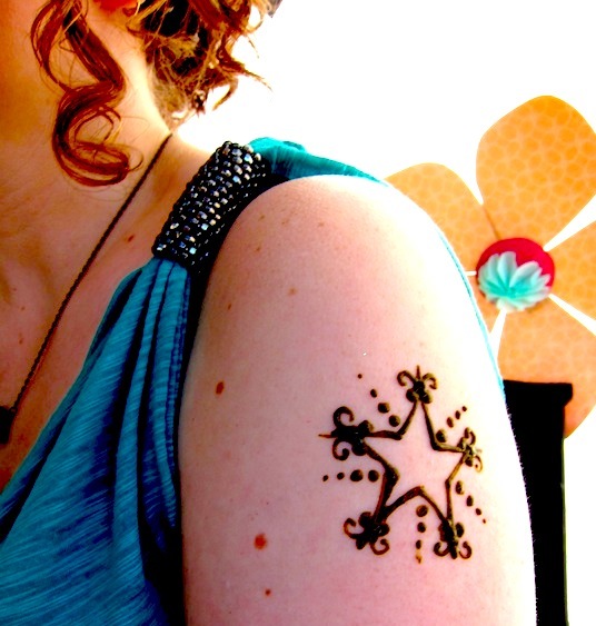 Henna body art - Star art