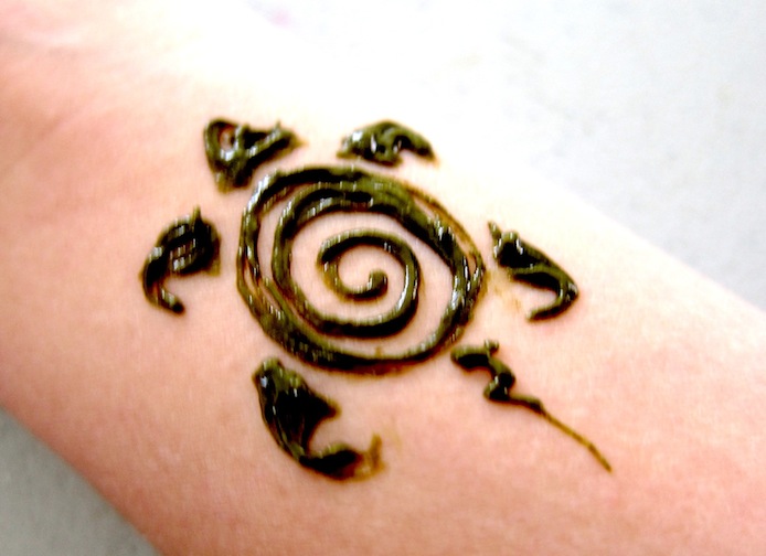 Henna body art - Turtle