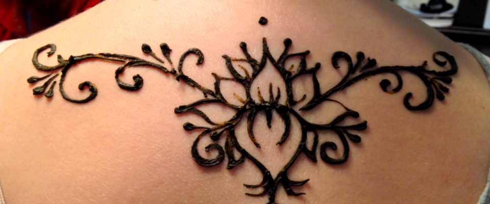 Henna-BAck
